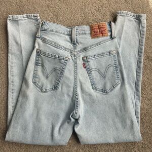 Levi's Light Blue High Waisted Mom Jeans